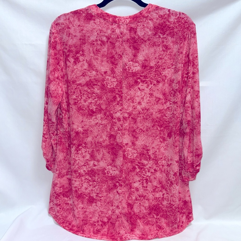 Woman’s L top by Notations. Fuchsia. 3/4 Sleeve. Never worn. - Picture 2 of 9